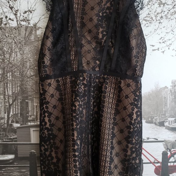 NWOT GUESS lace romper Sz 2 - Picture 2 of 7